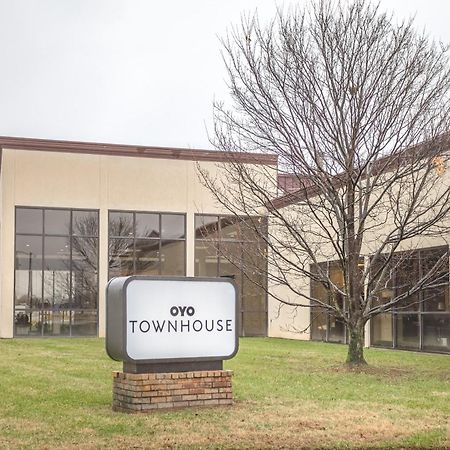 Oyo Townhouse Owensboro West Hotel Екстериор снимка