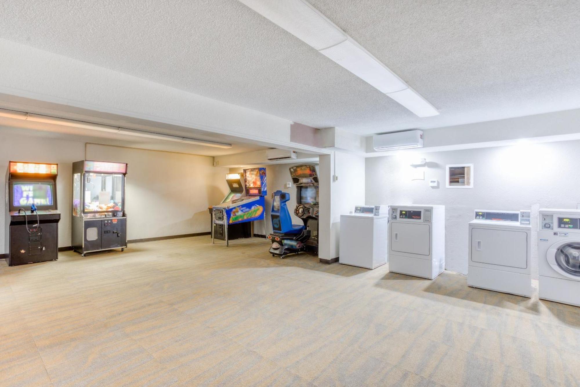 Oyo Townhouse Owensboro West Hotel Екстериор снимка