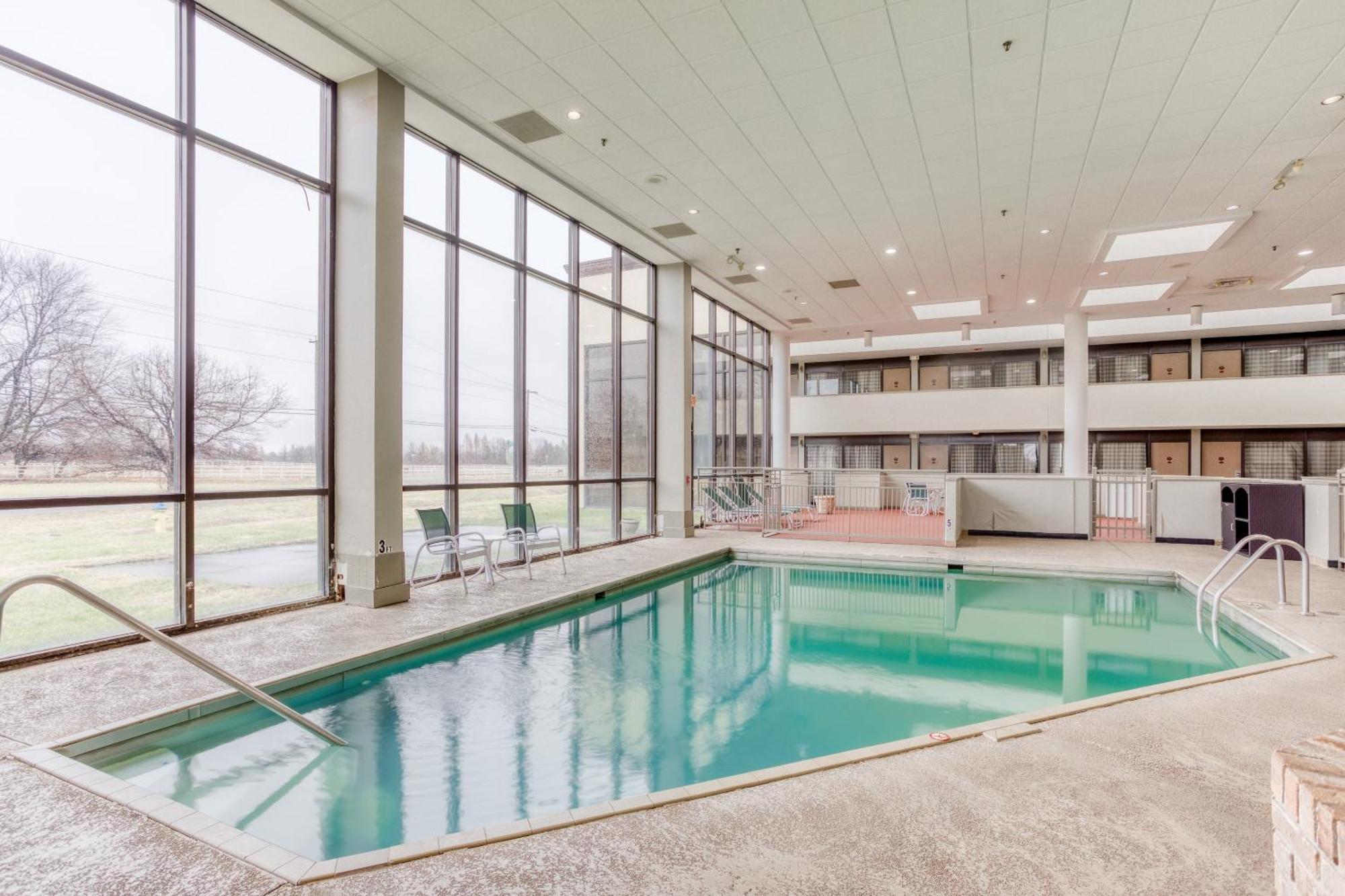 Oyo Townhouse Owensboro West Hotel Екстериор снимка
